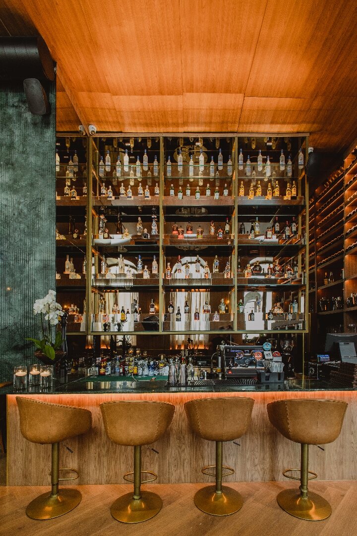 O bar